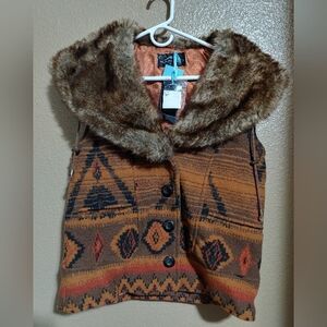 Montanaco vest NWT.